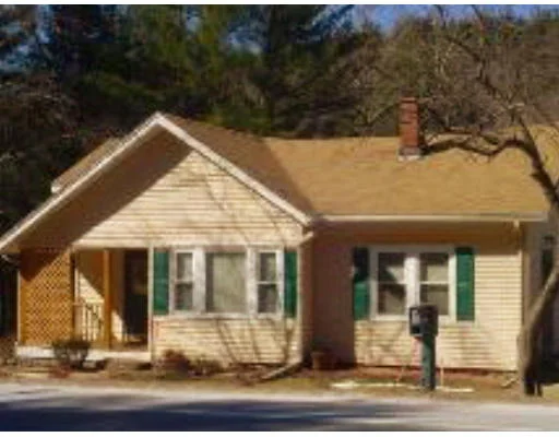 Unit for sale at 230 Southbridge Rd, Charlton, MA 01507