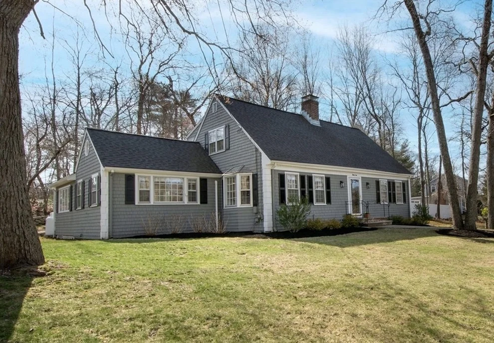 Unit for sale at 39 Acorn St, Scituate, MA 02066
