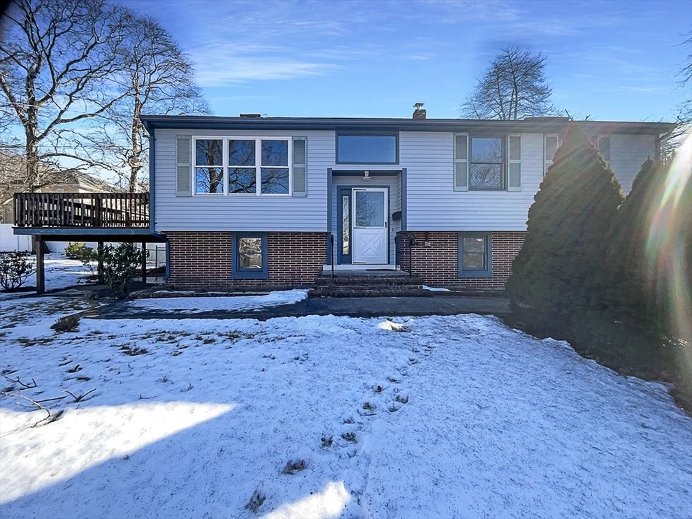 Unit for sale at 9 Hillside Ave, Braintree, MA 02184