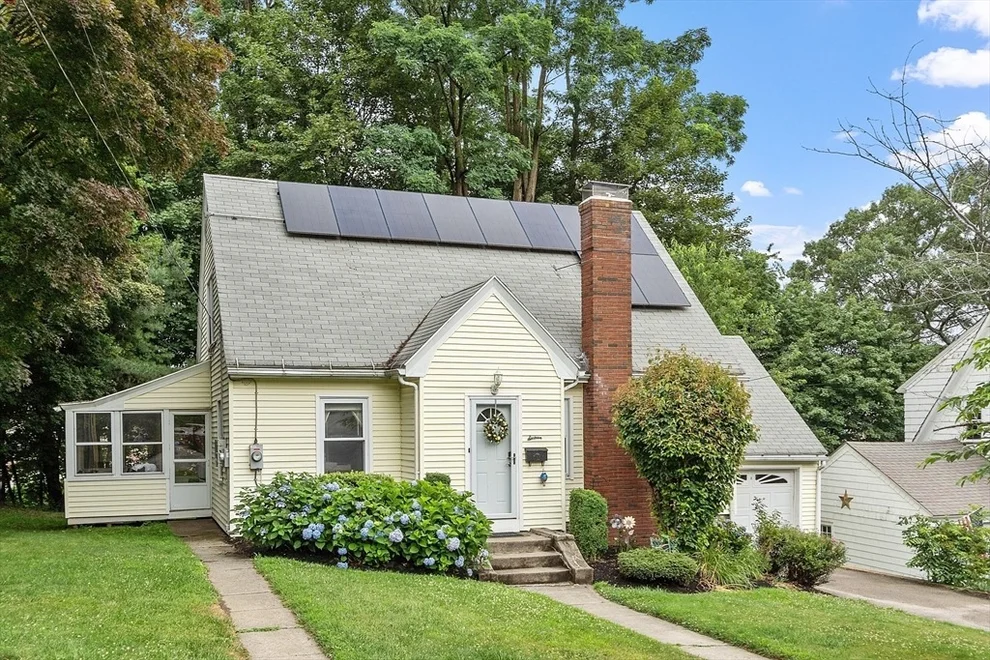 Unit for sale at 16 Zenith Drive, Worcester, MA 01602