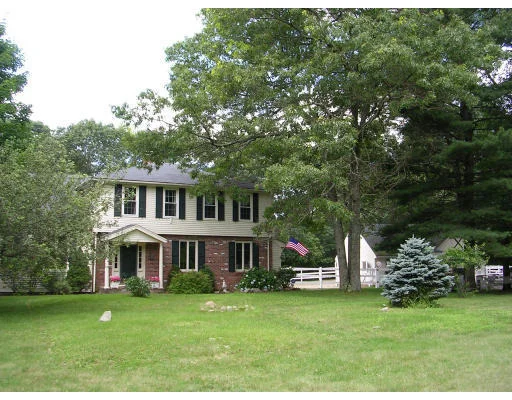 Unit for sale at 1 Homeward Ln, Walpole, MA 02081