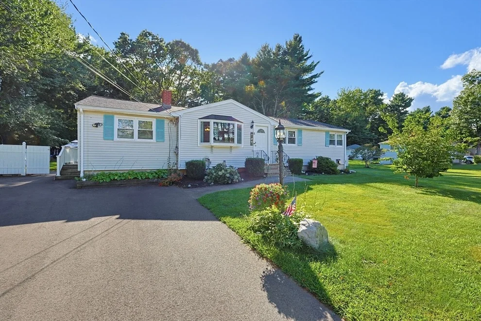Unit for sale at 8 Pontiac Rd, Walpole, MA 02081