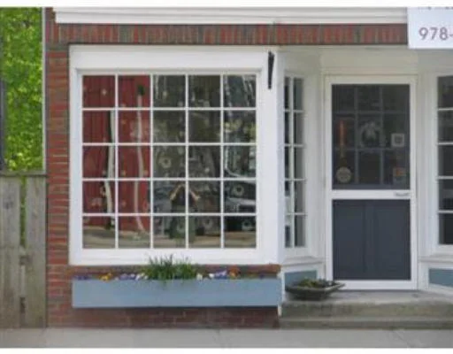 Unit for sale at 58 Central St, Ipswich, MA 01938
