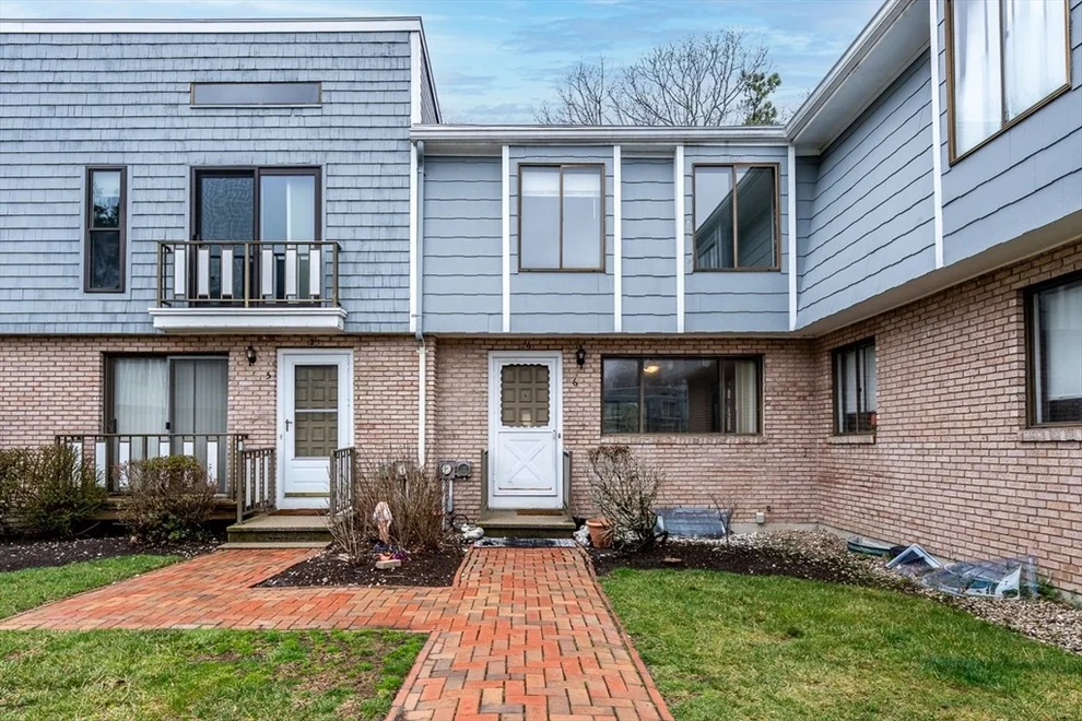 Unit for sale at 329 W Main St, Barnstable, MA 02601