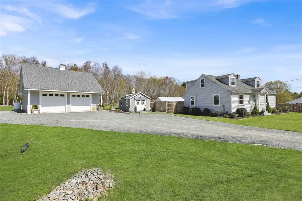 Unit for sale at 192 Glendale Rd, Hampden, MA 01036