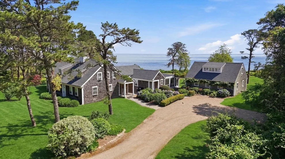Unit for sale at 91 Plantingfield Way, Edgartown, MA 02539