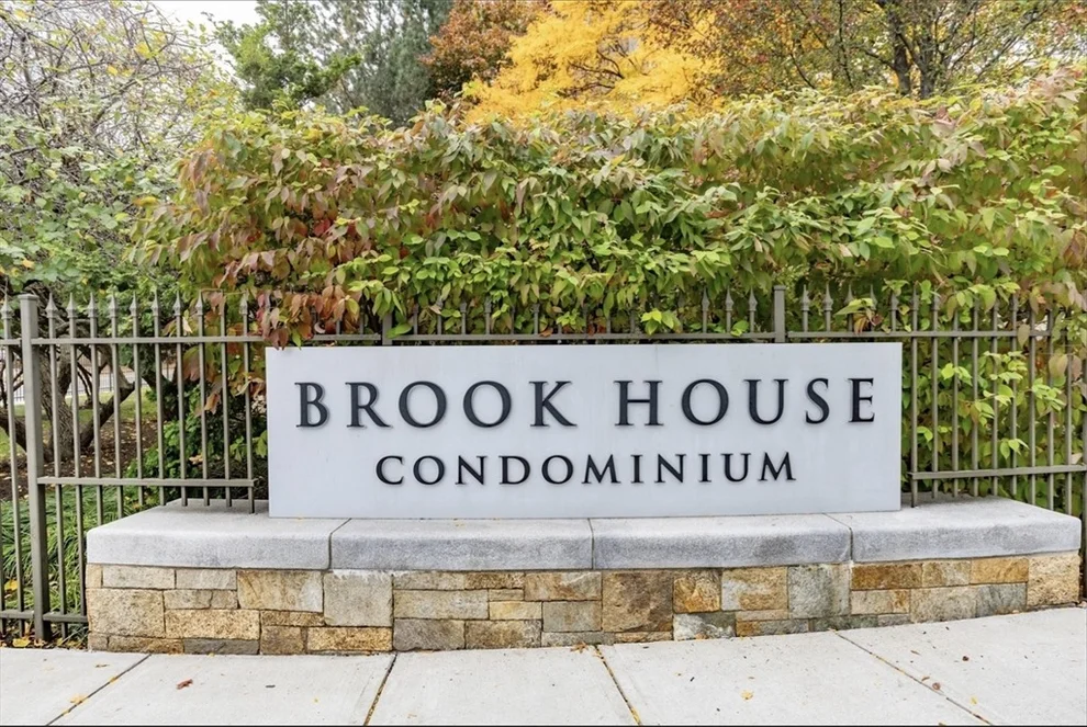 Unit for sale at 44 Washington St, Brookline, MA 02445