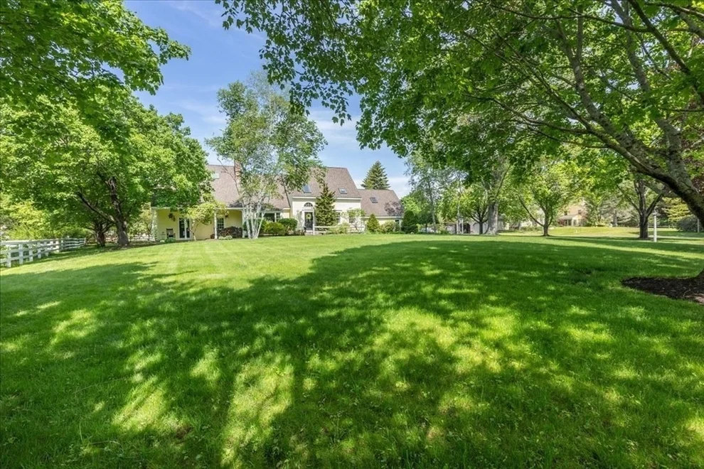 Unit for sale at 8 Millbrook Lane, Topsfield, MA 01983