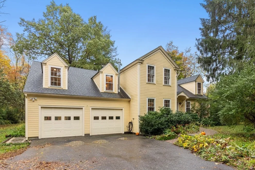 Unit for sale at 116 Gleasondale Rd, Stow, MA 01775