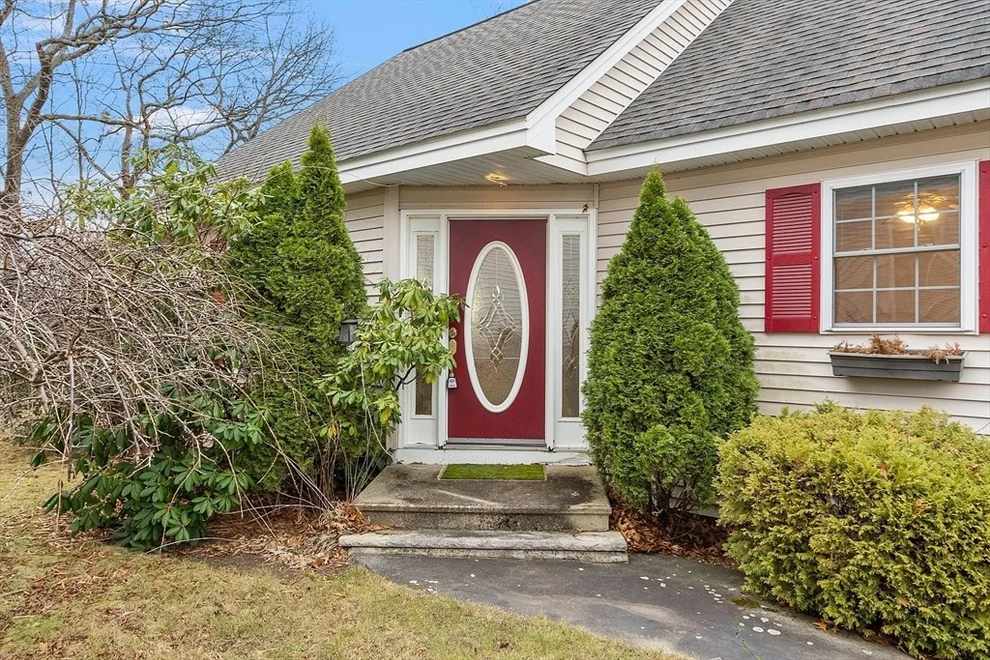 Unit for sale at 40 Fauvel Drive, Lowell, MA 01850