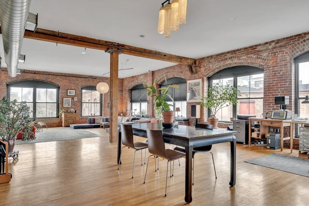 Unit for sale at 172 Green St, Boston, MA 02130