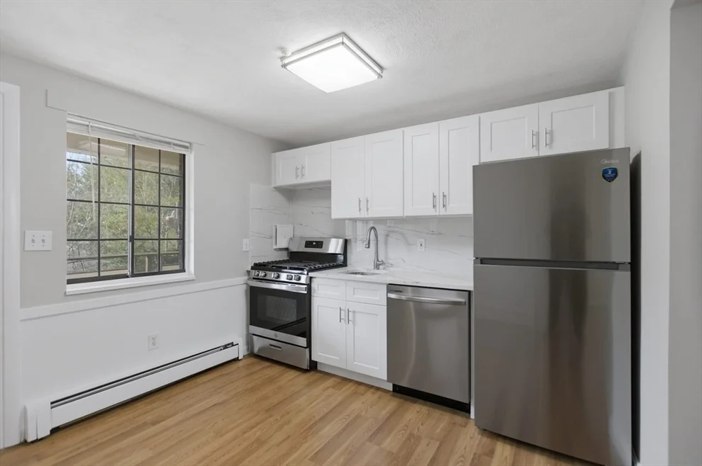 Unit for sale at 30 Colonial Dr, Andover, MA 01810