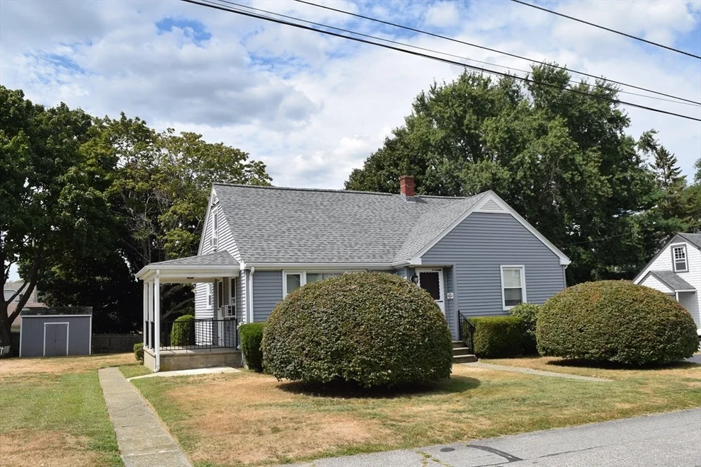 Unit for sale at 73 Jette St, Swansea, MA 02777