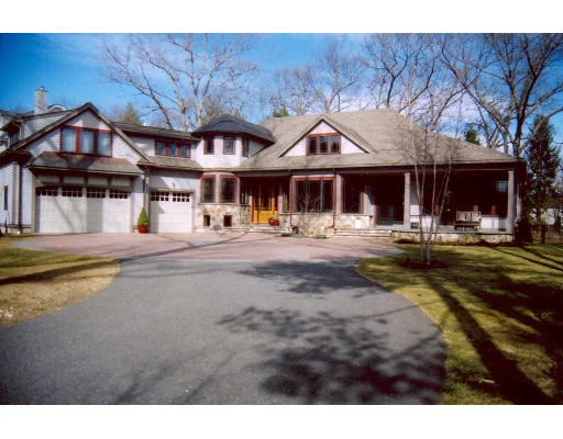 Unit for sale at 6 Lingley Lane, Wayland, MA 01778