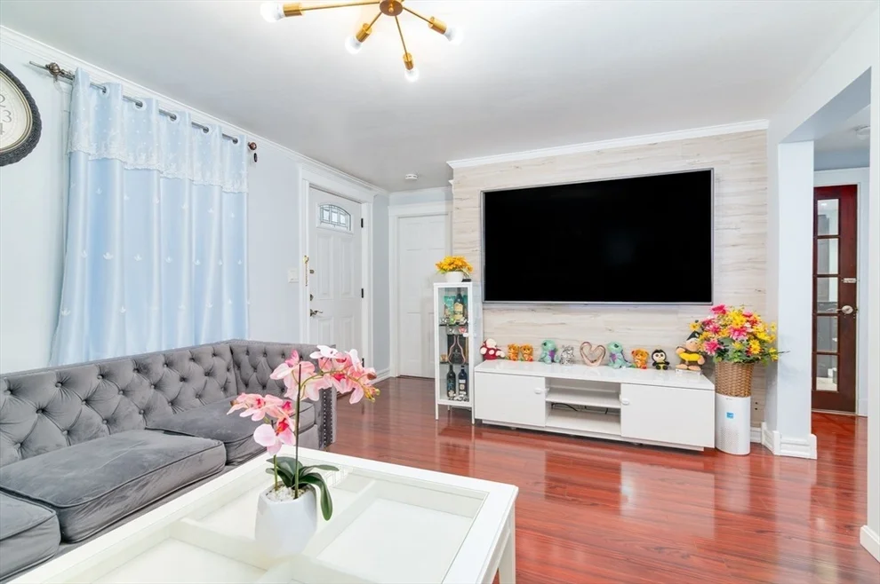 Unit for sale at 107 Fayette St, Quincy, MA 02171