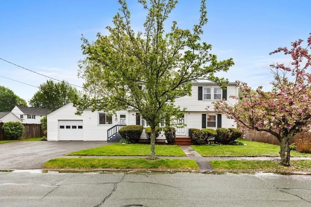 Unit for sale at 6 Rose Circle, Peabody, MA 01960