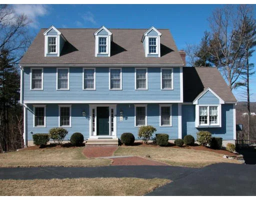 Unit for sale at 14 Wheelwright Drive, Northborough, MA 01532