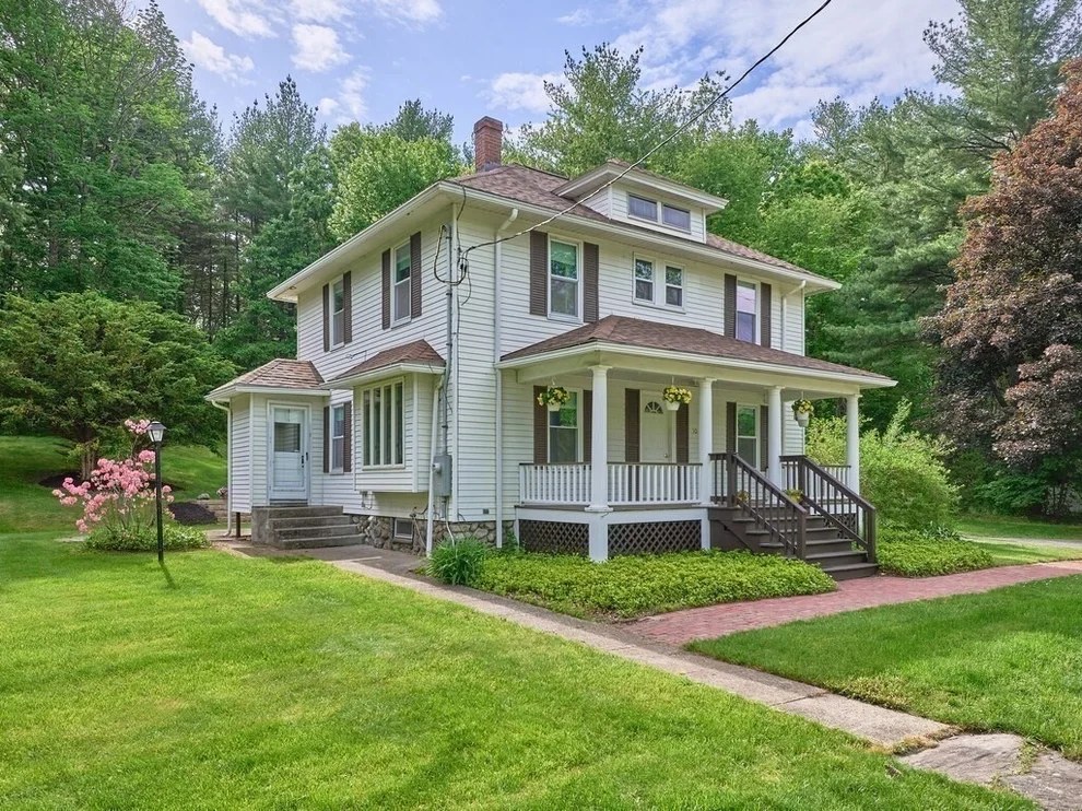 Unit for sale at 304 South Street, Auburn, MA 01501