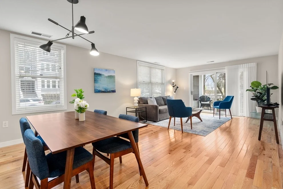 Unit for sale at 25 Holly Ln, Brookline, MA 02467