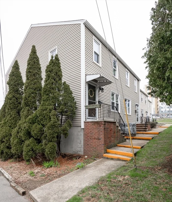 Unit for sale at 63 Proctor St, Salem, MA 01970
