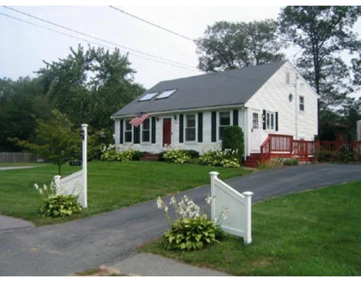 Unit for sale at 395 King James Blvd, Taunton, MA 02780