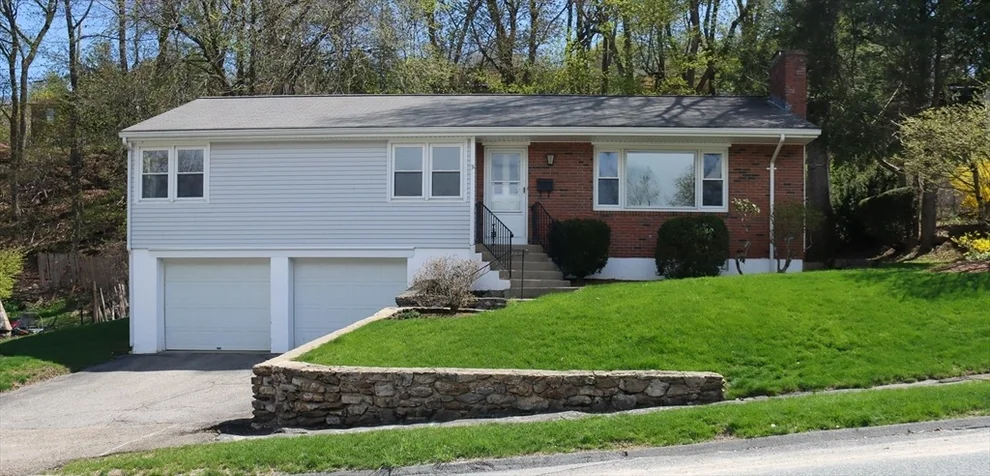 Unit for sale at 31 Sun Valley Dr, Worcester, MA 01609