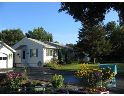 Unit for sale at 27 Boston Road, Sutton, MA 01590