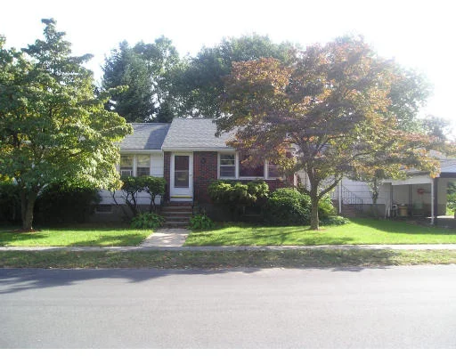 Unit for sale at 1 Lindauer St, Peabody, MA 01960