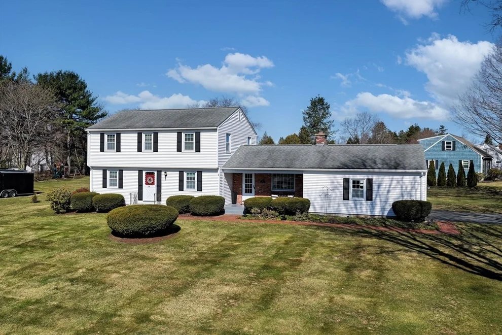 Unit for sale at 16 Brentwood Dr, Wilbraham, MA 01095