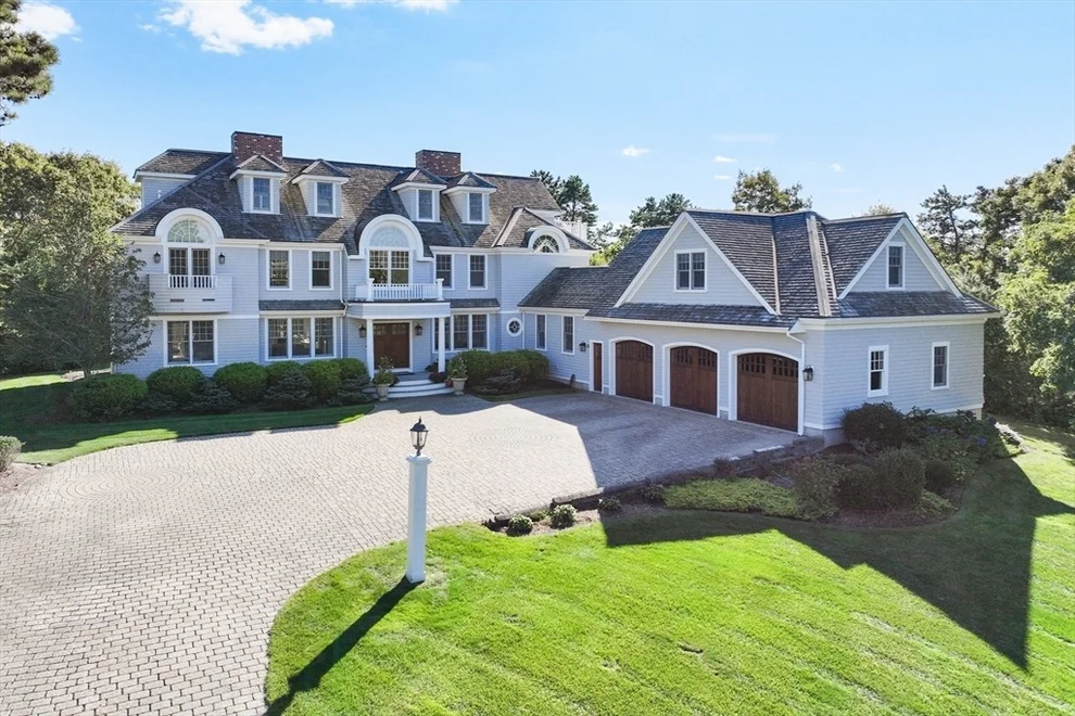 Unit for sale at 86 Highwood Ln, Falmouth, MA 02536