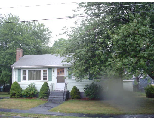 Unit for sale at 22 Woodside Terrace, Woburn, MA 01801
