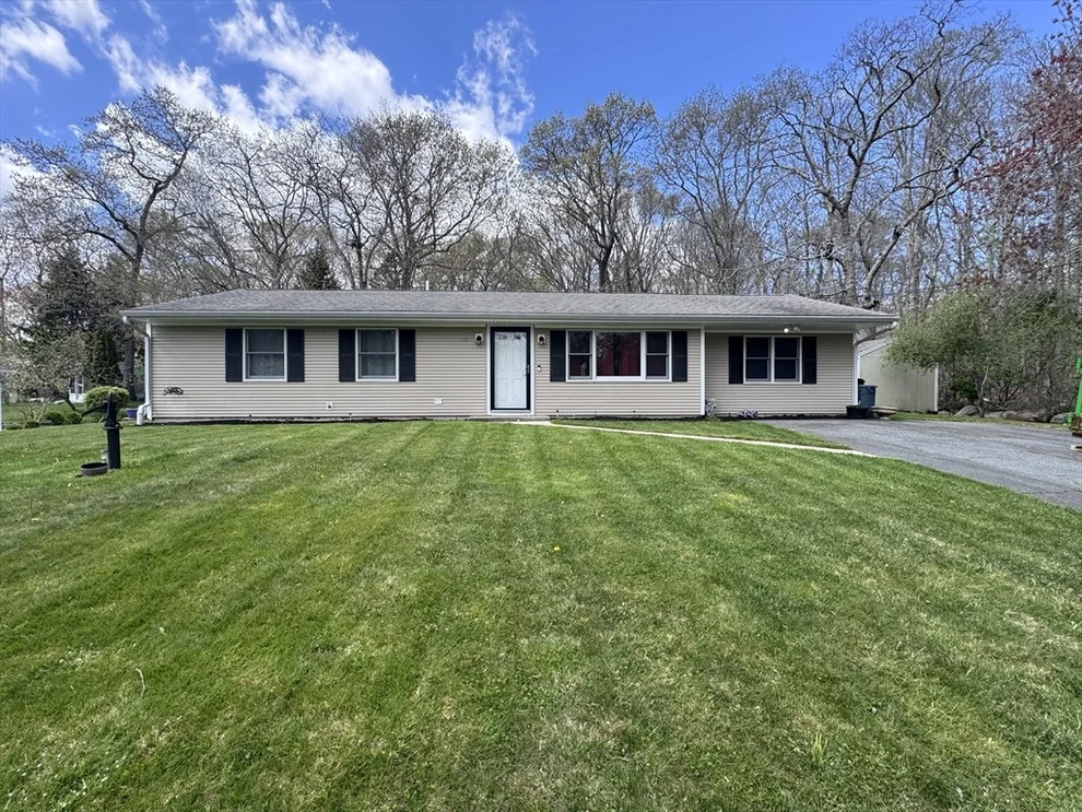 Unit for sale at 16 Mohawk, Dartmouth, MA 02748