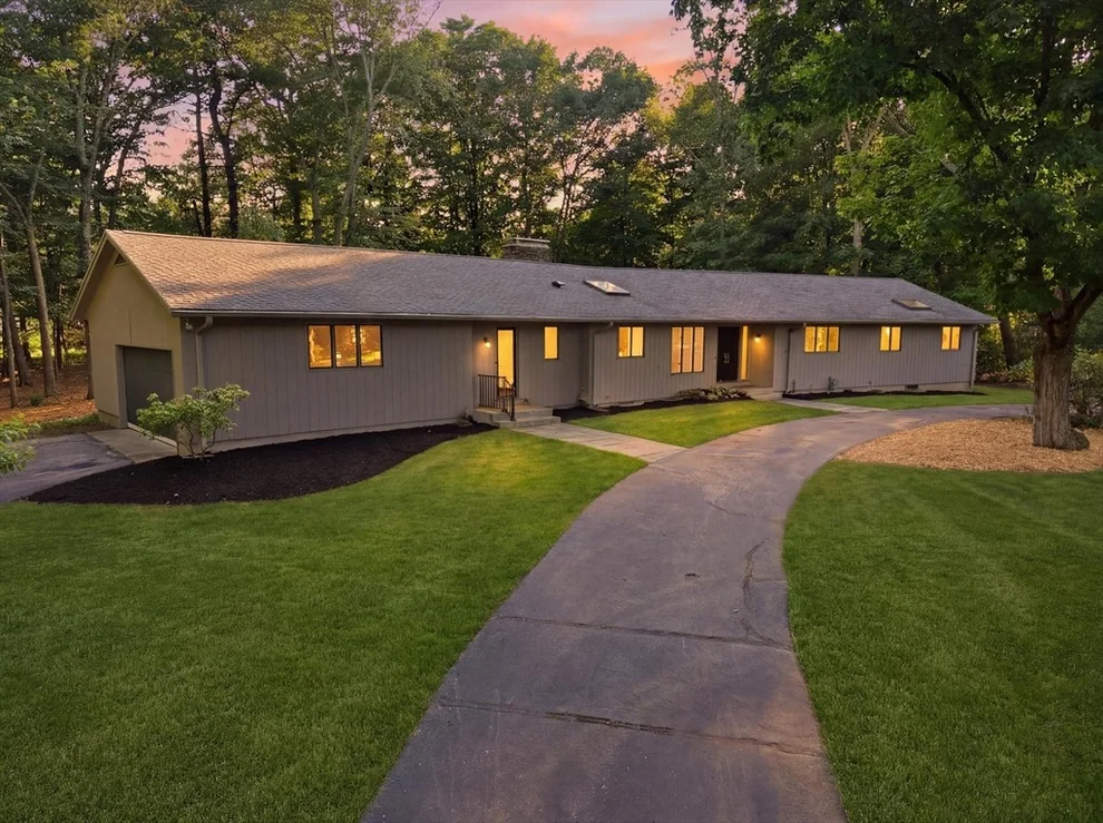Unit for sale at 20 Longfellow Rd, Holyoke, MA 01040
