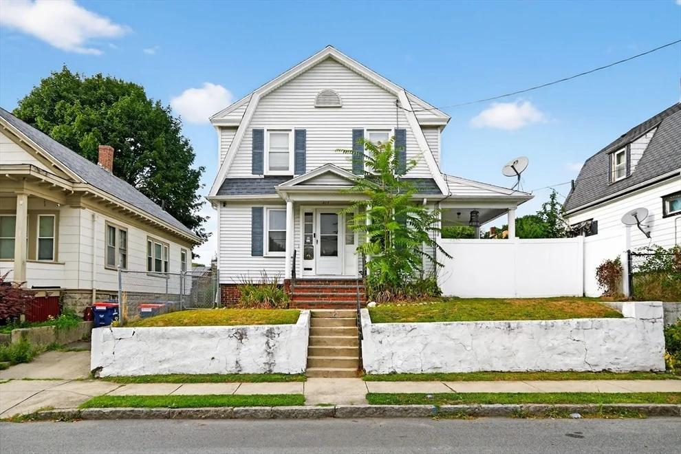 Unit for sale at 417 Maxfield St, New Bedford, MA 02740