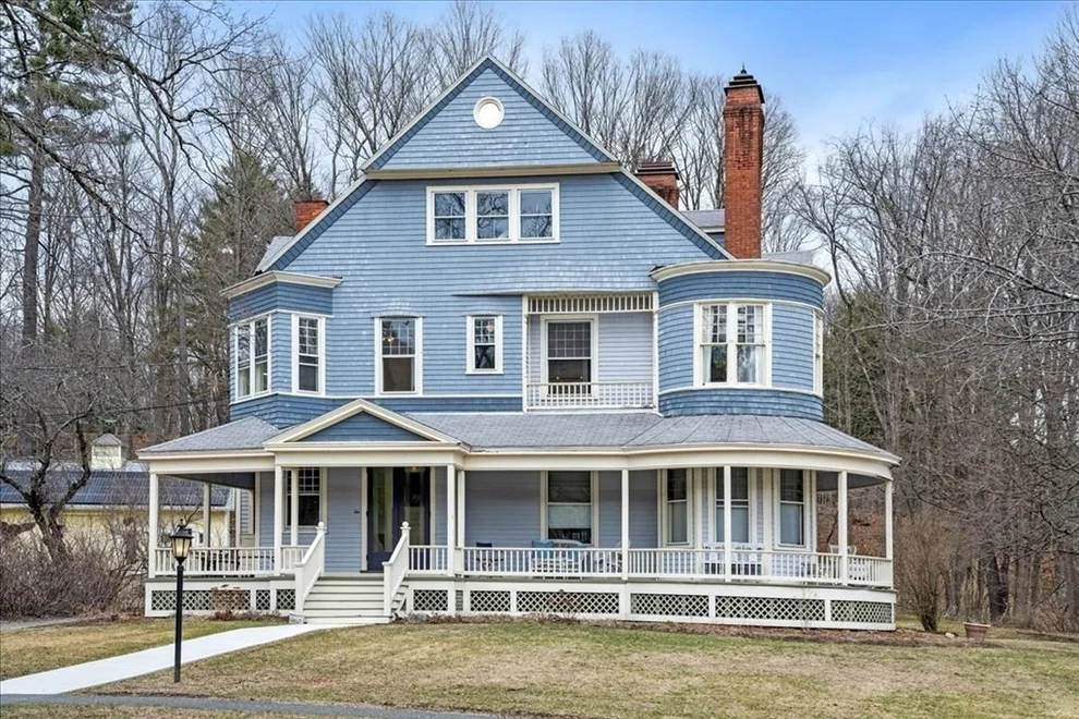 Unit for sale at 10 N Main St, Williamsburg, MA 01096