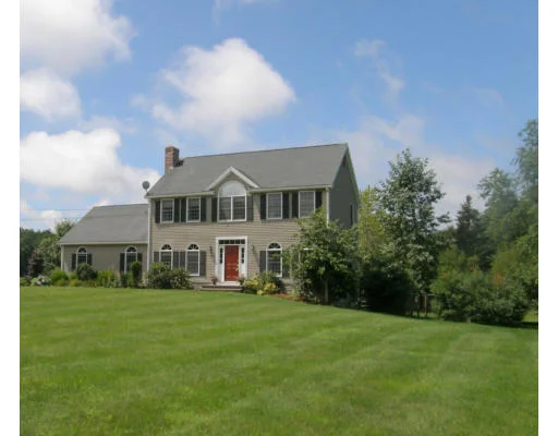 Unit for sale at 81 Myrtle St, Norfolk, MA 02056