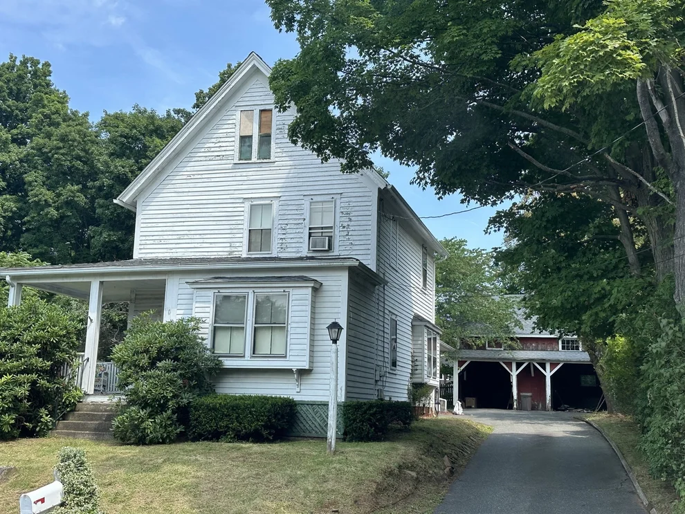 Unit for sale at 30 School St, East Longmeadow, MA 01028