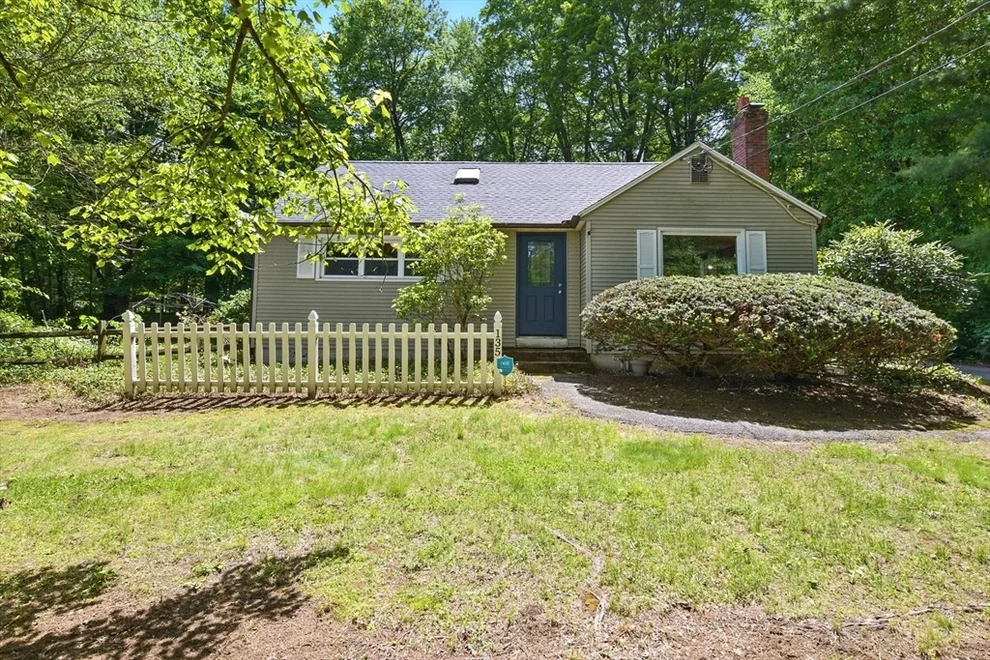 Unit for sale at 135 Mountain Rd, Wilbraham, MA 01095