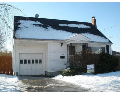 Unit for sale at 9 Winslow Ave, Somerset, MA 02726