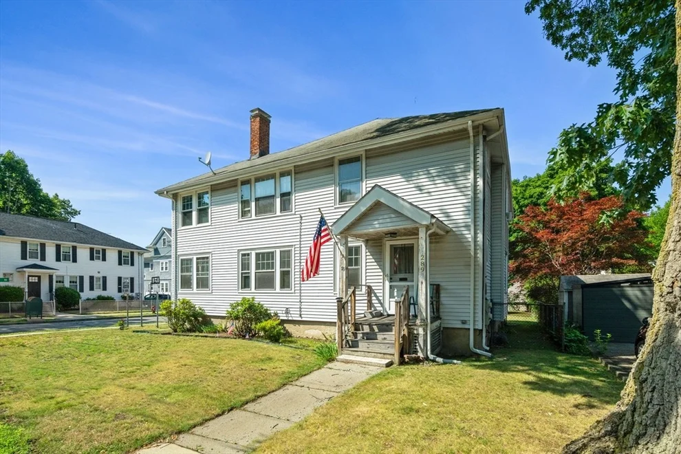 Unit for sale at 289 Auburndale Ave, Newton, MA 02466