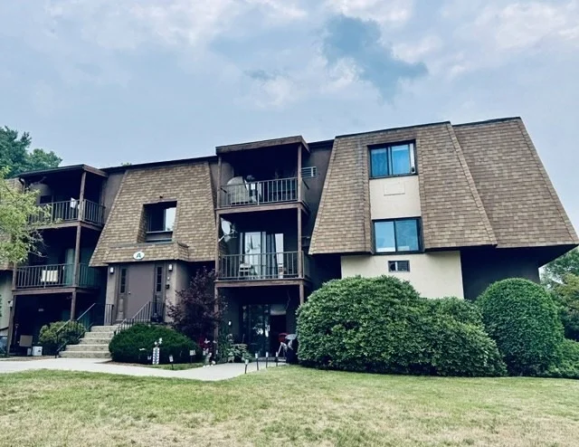Unit for sale at 491 W Central St, Franklin, MA 02038
