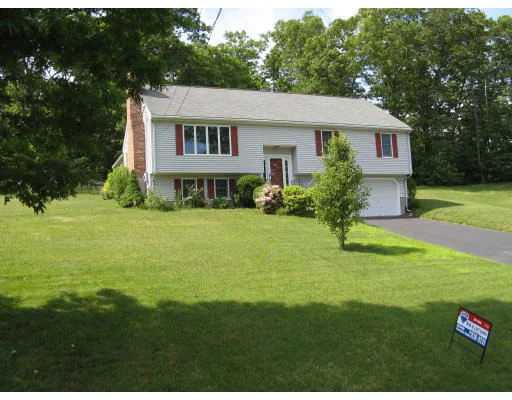 Unit for sale at 10 Crosby Rd, Grafton, MA 01519
