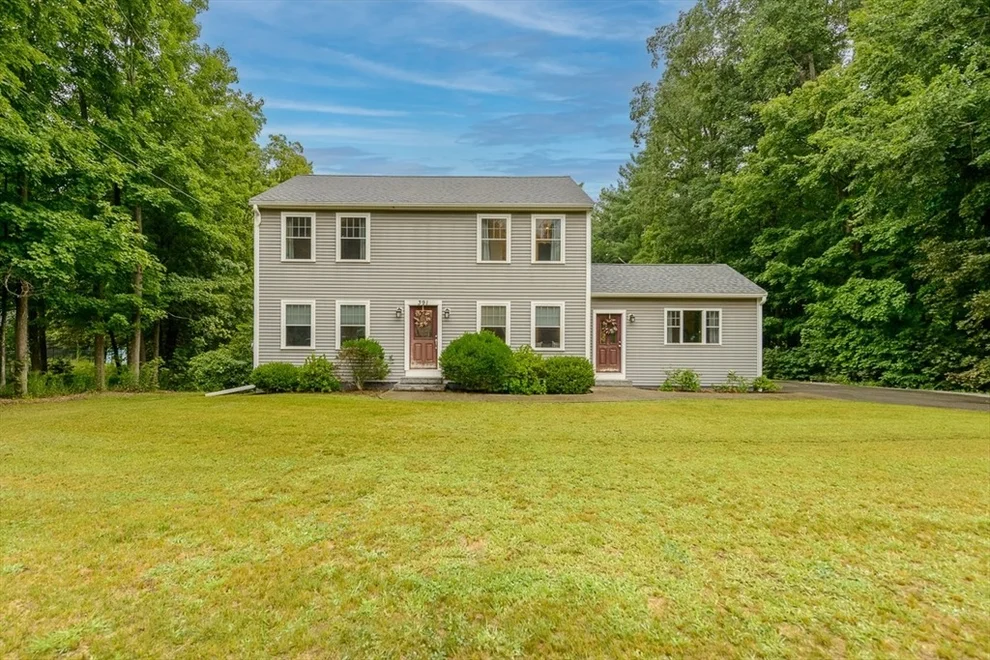 Unit for sale at 391 Main St, Townsend, MA 01474