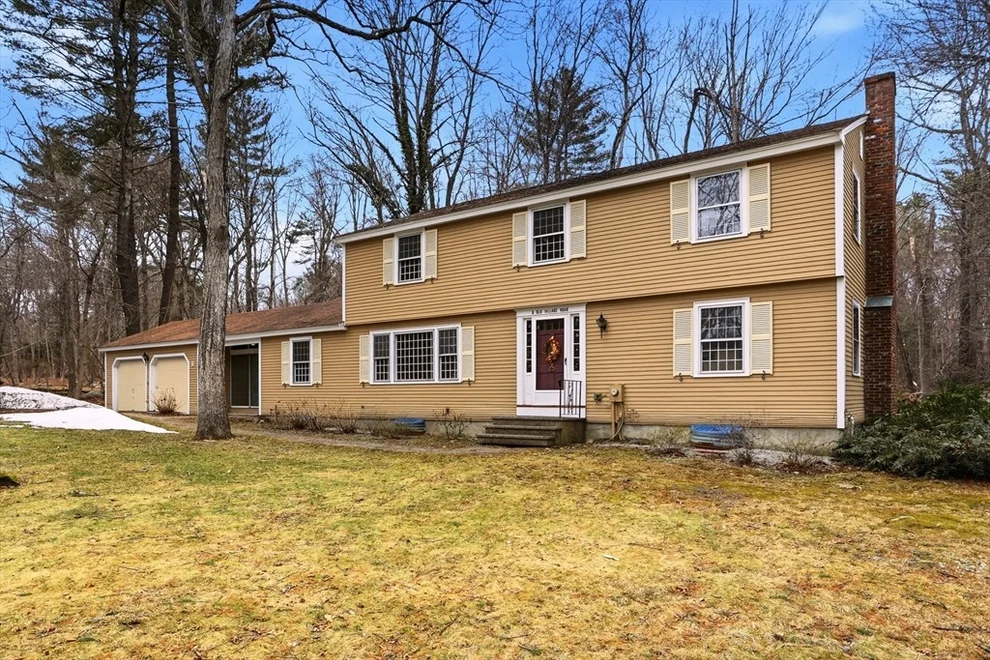Unit for sale at 6 Old Village Rd, Acton, MA 01720
