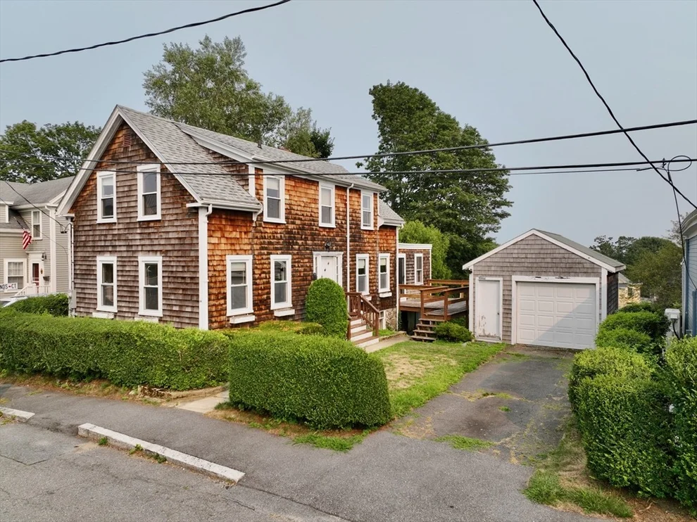 Unit for sale at 12 Mount Vernon St, Marblehead, MA 01945