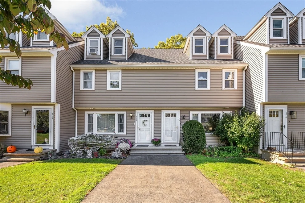 Unit for sale at 173 Merrimack Meadows Ln, Tewksbury, MA 01876