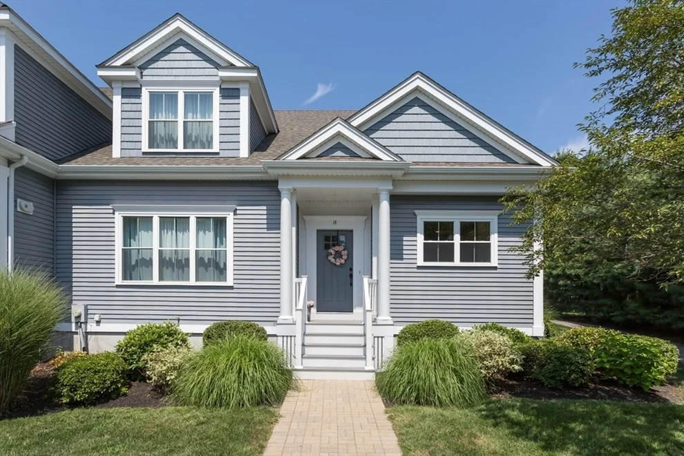 Unit for sale at 14 Millstone Dr, Medway, MA 02053