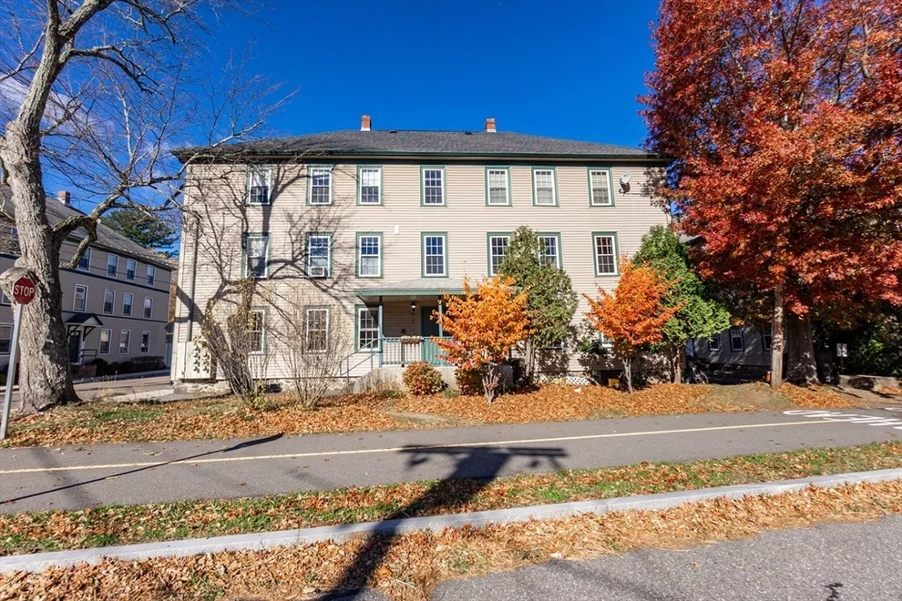 Unit for sale at 1 Florida Ct, Maynard, MA 01754
