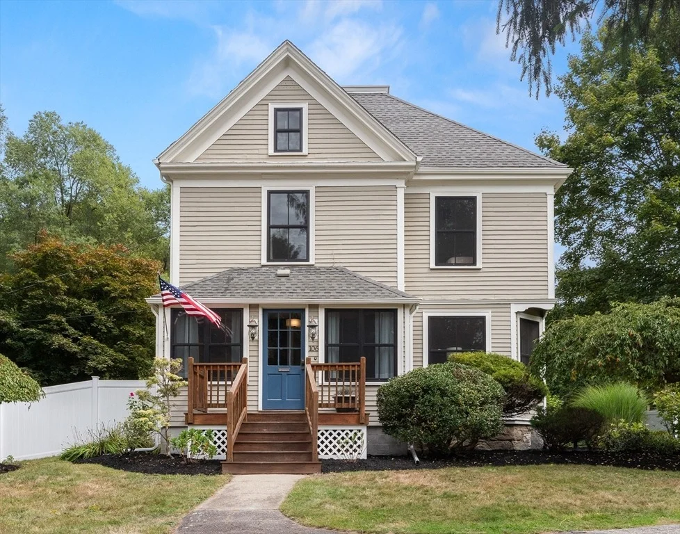 Unit for sale at 106 School St, Groveland, MA 01834
