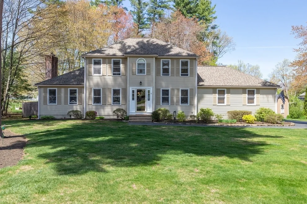 Unit for sale at 9 Darling Way, Douglas, MA 01516